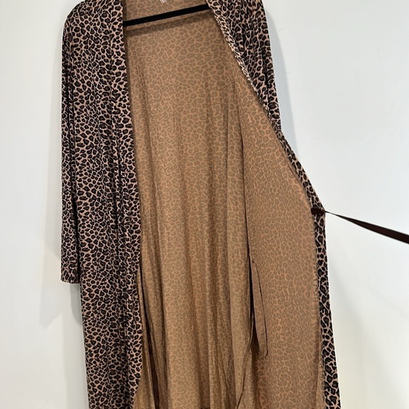 Adonna Woman plus 16-18 animal leopard print mob wife house robe w matching belt - Picture 5 of 7